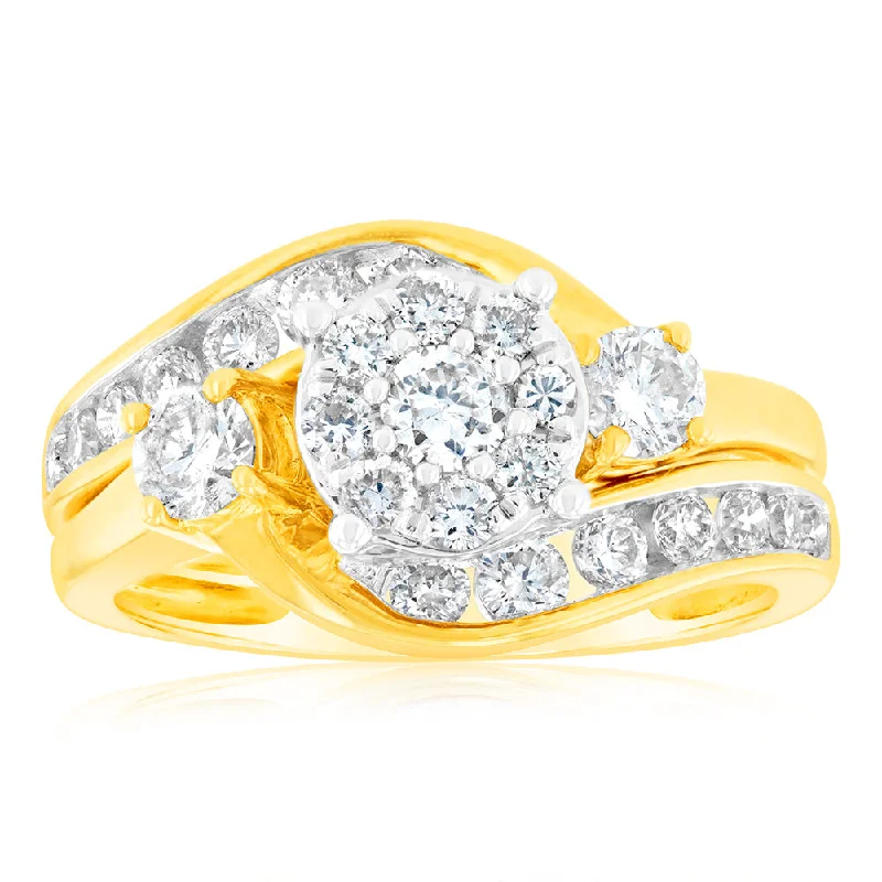 9ct Yellow Gold 2 Ring Bridal Set With 25 Diamonds Totalling 1 Carat