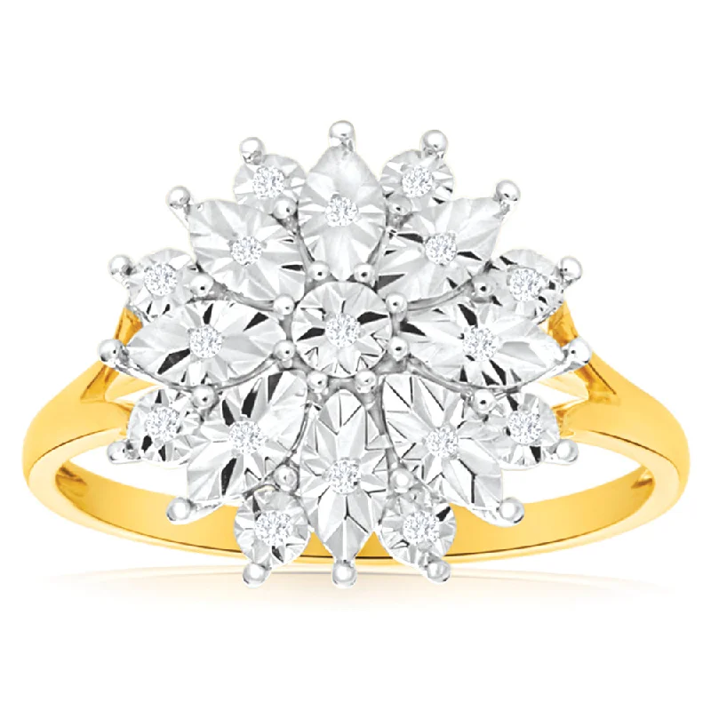 9ct Yellow Gold Ring With 19 Diamonds