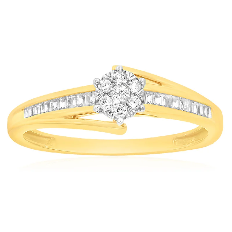 9ct Yellow Gold Solitaire Dress Ring with 27 Diamonds