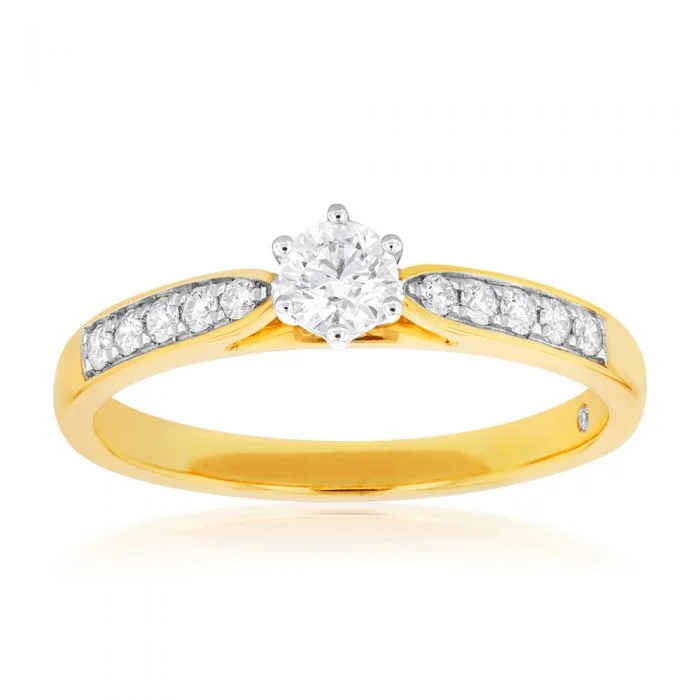 Flawless Cut 18ct Yellow Gold Ring with 3/8 Carat of Diamonds